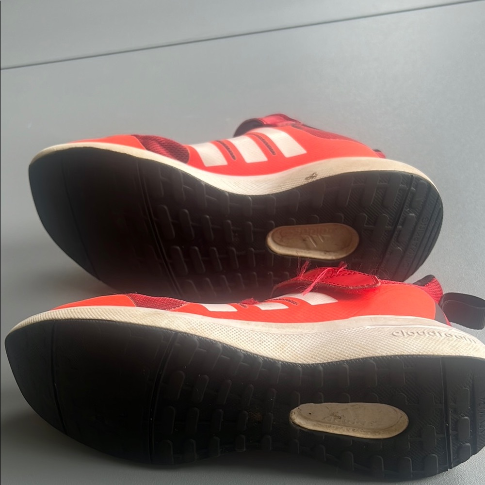 Adidas Red and White Sneakers - Picture 6 of 7